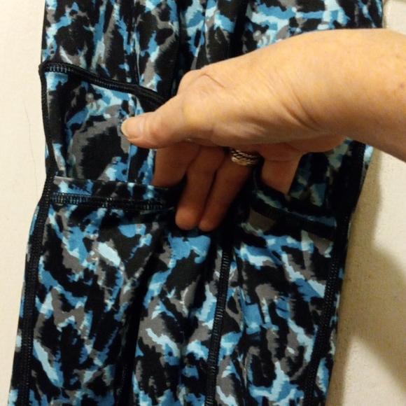 DSG Movement Leggings, Left & Right Side Pockets, S, Like new - Picture 4 of 4